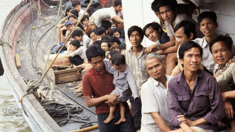 越南难民危机:30万华人被驱逐 100万越南人逃亡(图)