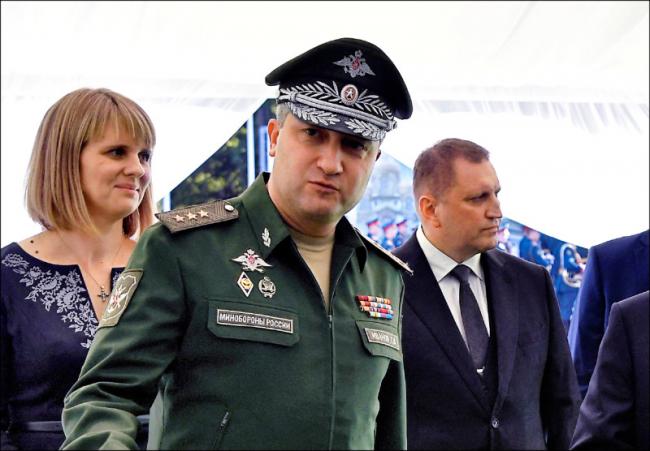 俄罗斯国防部长的“钱包”遭拘留