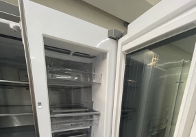 多伦多出二手冰箱，自提（Arthur Bonner Ave）