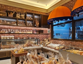 诚意转让 · 社区人气面包店 · 证照齐全