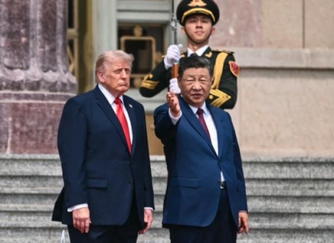 美中猫鼠游戏 只为一个目的