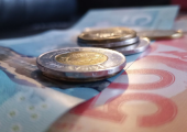 这项福利本月上涨！8月加拿大政府7项福利金发放指南