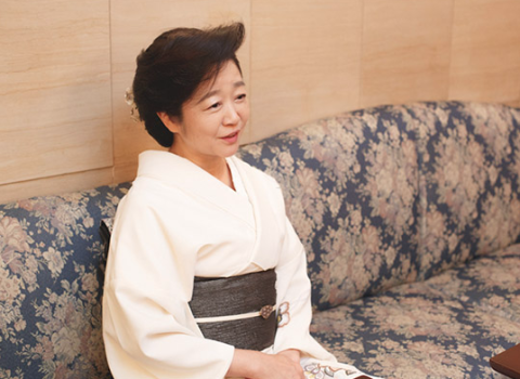 “银座妈妈桑” 进入高市内阁 履历果真不一