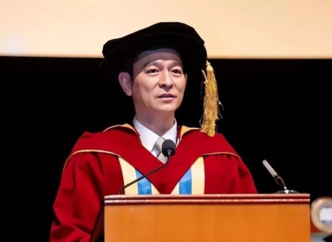 刘德华以为和朱丽蒨恩爱18年够幸运了 没想