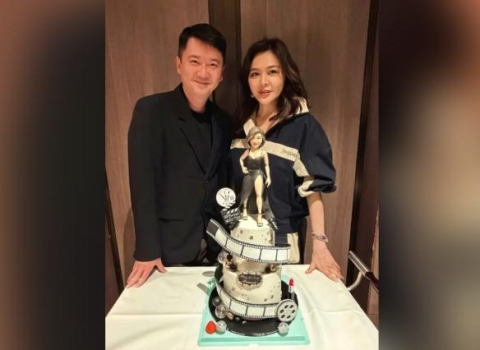 亿万富豪为64岁关之琳祝寿 无滤镜真实容貌