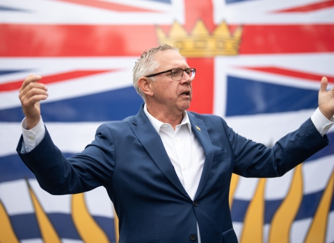 英属哥伦比亚省保守党大胜，洛恩·多克森将