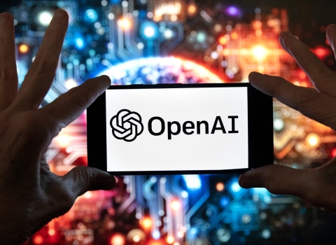 OpenAI暂停最新AI模型训练 引发对智能安全