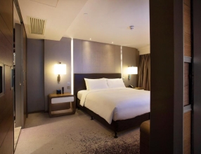 【酒店整体转让】成熟运营酒店，证照齐全，客流稳定，接手即盈利！