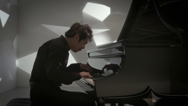steinway-and-sons-lang-lang-black-diamond-designed-b-640x360