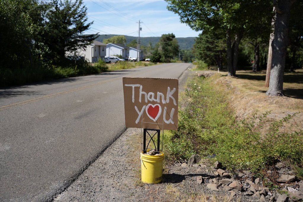 新斯科舍省的安纳波利斯山谷集会，以帮助那些失去家园的人开火 ...