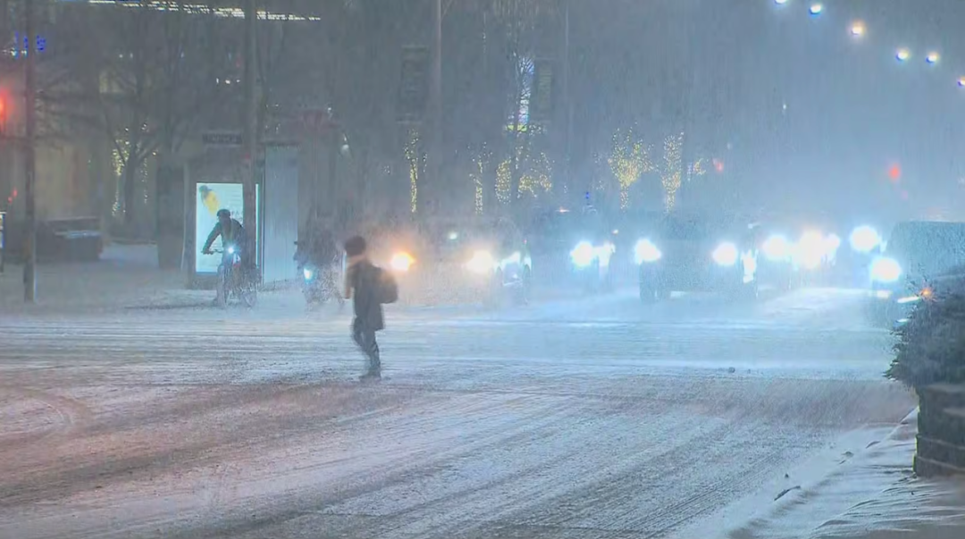 大多伦多北部今日再迎10cm降雪 多地发布旅行警告！