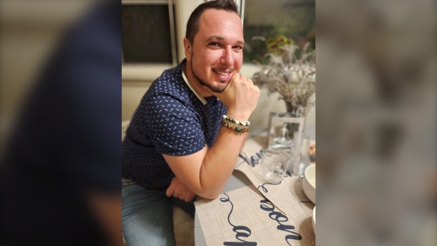 独家专访：妻子表示，北约克枪击事件的枪手并非邪恶，而是因欺诈纠纷而“崩溃” ...