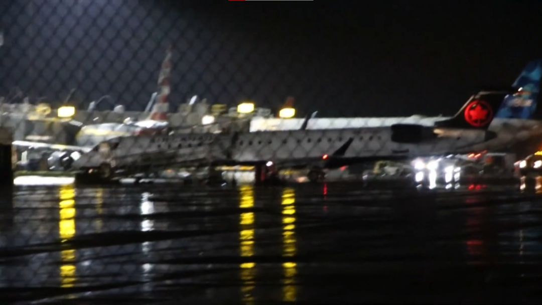 惊心动魄! 飞温哥华航班遭遇剧烈颠簸 紧急求助! 空乘不幸重伤! ...