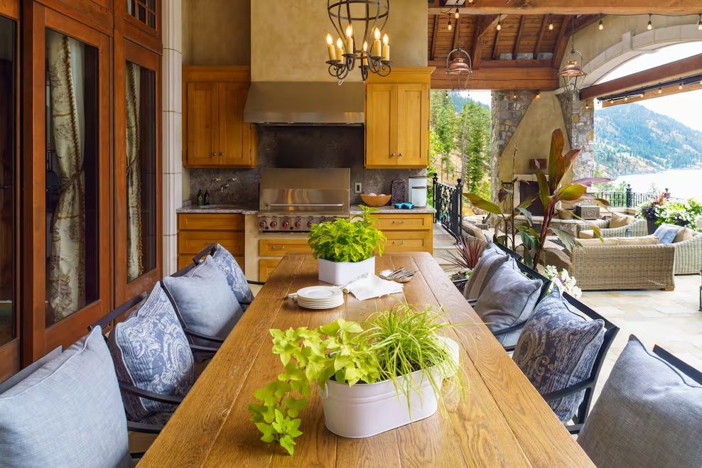 airbnb canada dining room 2