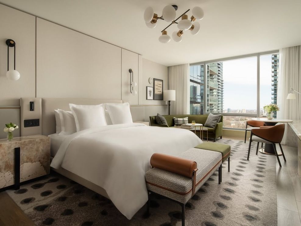 hotels canada