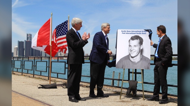 Gordie Howe 大桥正式跨越，标志着里程碑，工作将持续到 2025 年 ...