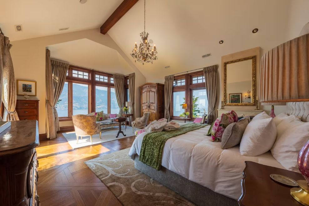 airbnb canada bedroom