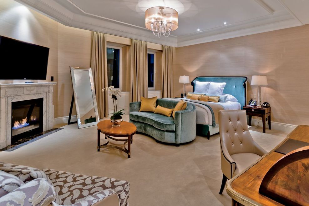 Royal Suite at The Ritz-Carlton Montreal