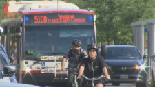 乘车时间增加三倍后，市政府着眼于斯帕迪纳 (Spadina) 的巴士专用道 ...