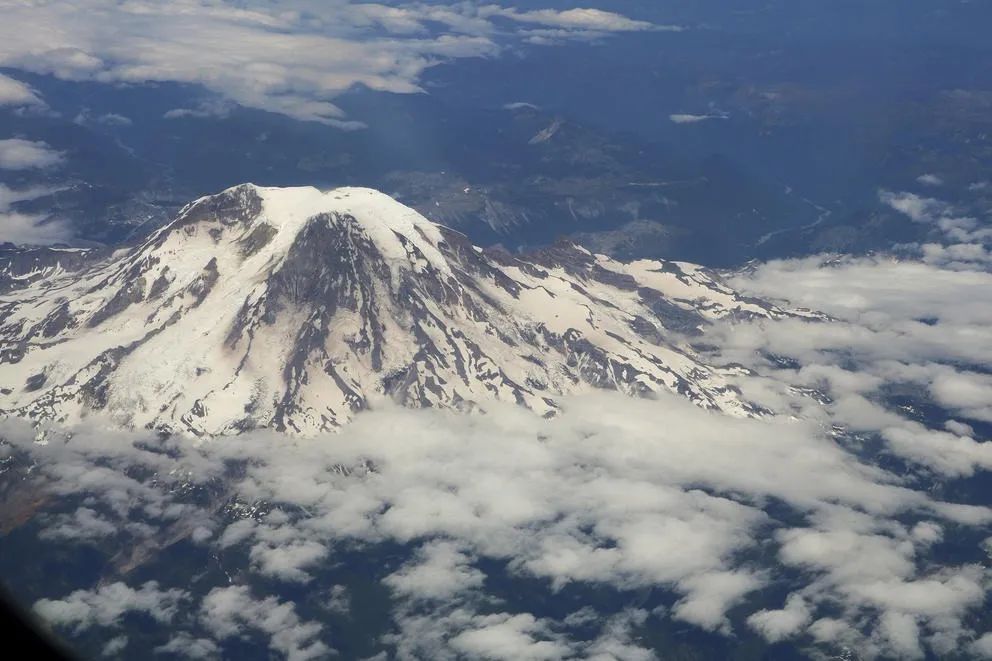 专家：太平洋西北地区随时出现灾难级火山爆发 可半小时内杀数万人 ...