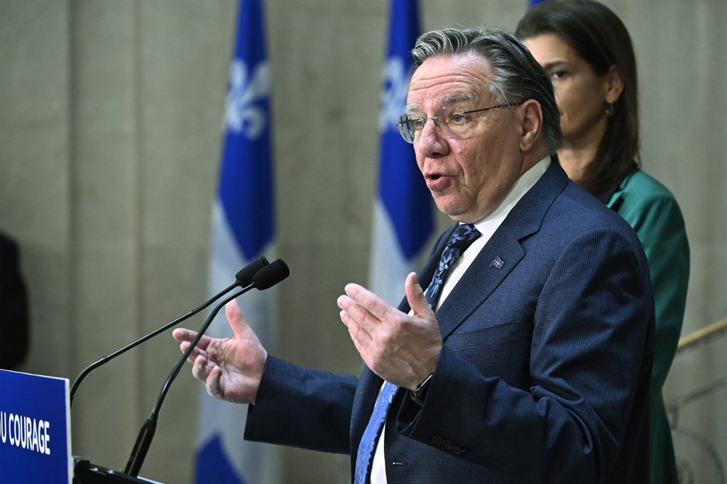 魁北克少校铝冶炼厂宣布$ 1.5B投资，并进行新电力交易