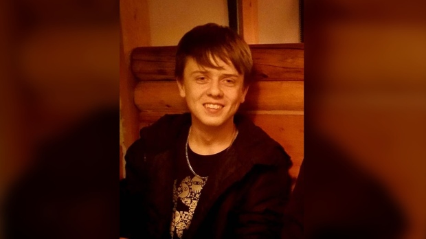 安大略省新法律以被足球网杀死的青少年命名，要求保护他们的安全 ...