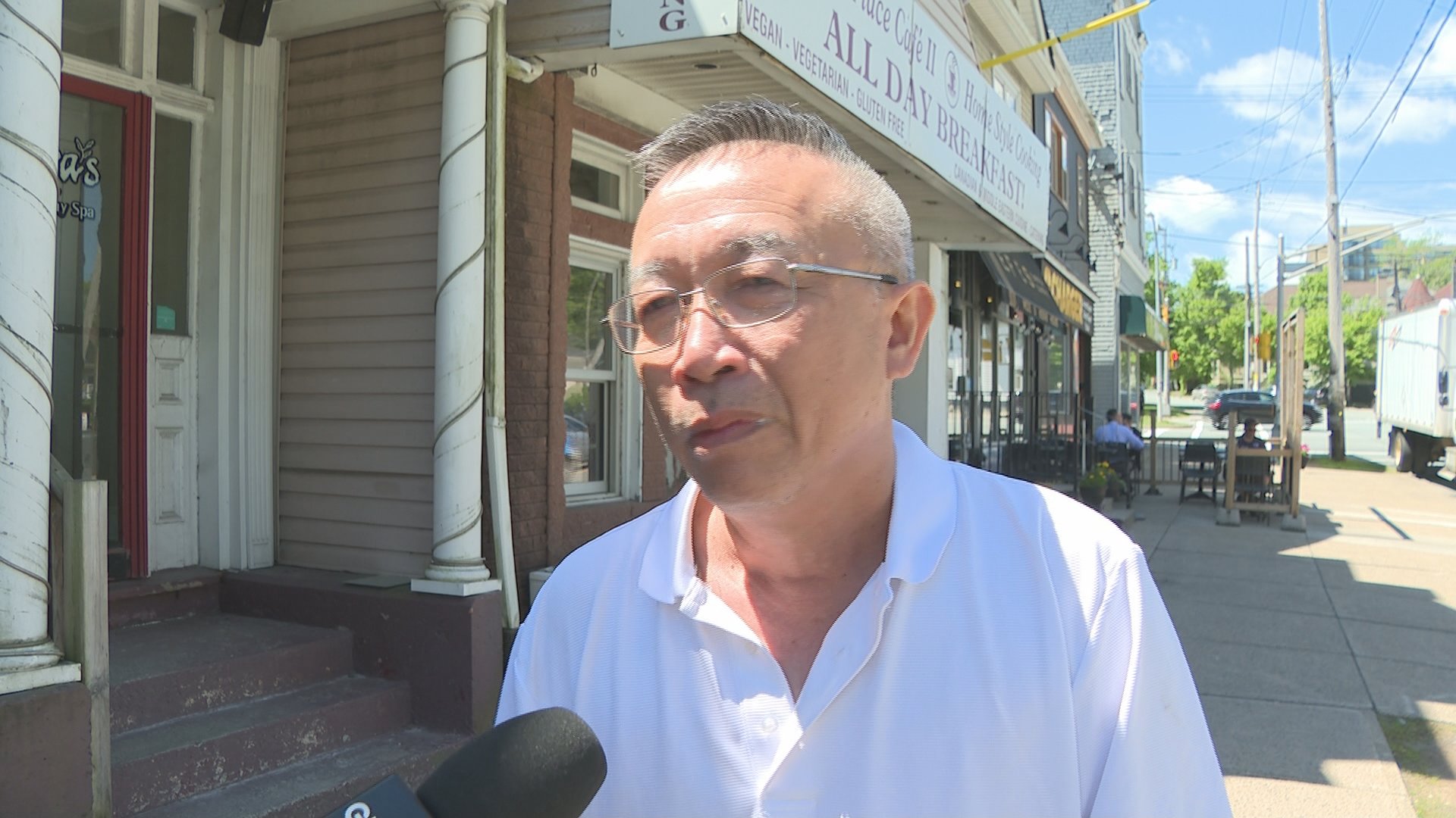 哈利法克斯的奢侈品开发以及它如何迫使一些企业退出：“我没有钱”（配图2）