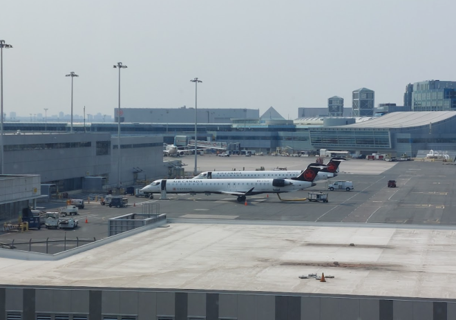 加航再传噩耗!明年继续砍北京上海航班!机票恐暴涨(图)