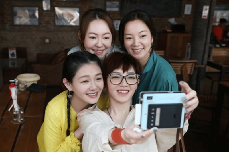 大S追思会:小S再度遭炮轰 伊能静被骂后取消点赞(组图)