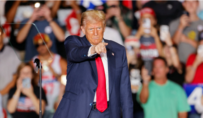 索赔100亿美元,威胁吊销执照!特朗普正式起诉CBS(图)