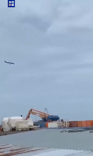 突发!一架载72人客机坠毁!25人生还!确定失事原因(图)