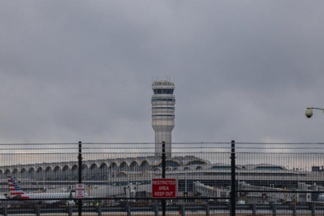 华府空难：录音曝光 塔台出现这个错误 (图)