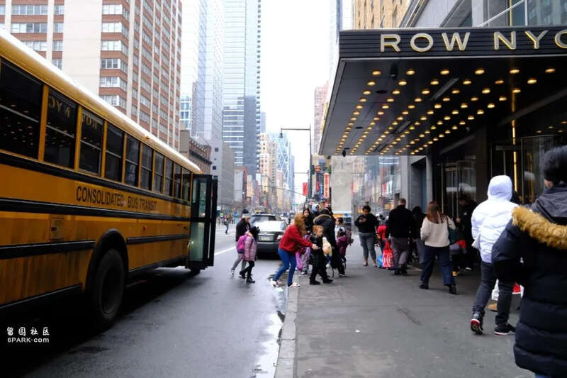 美国卫生部给非法移民拨款226亿美元,用于买房买车(图)