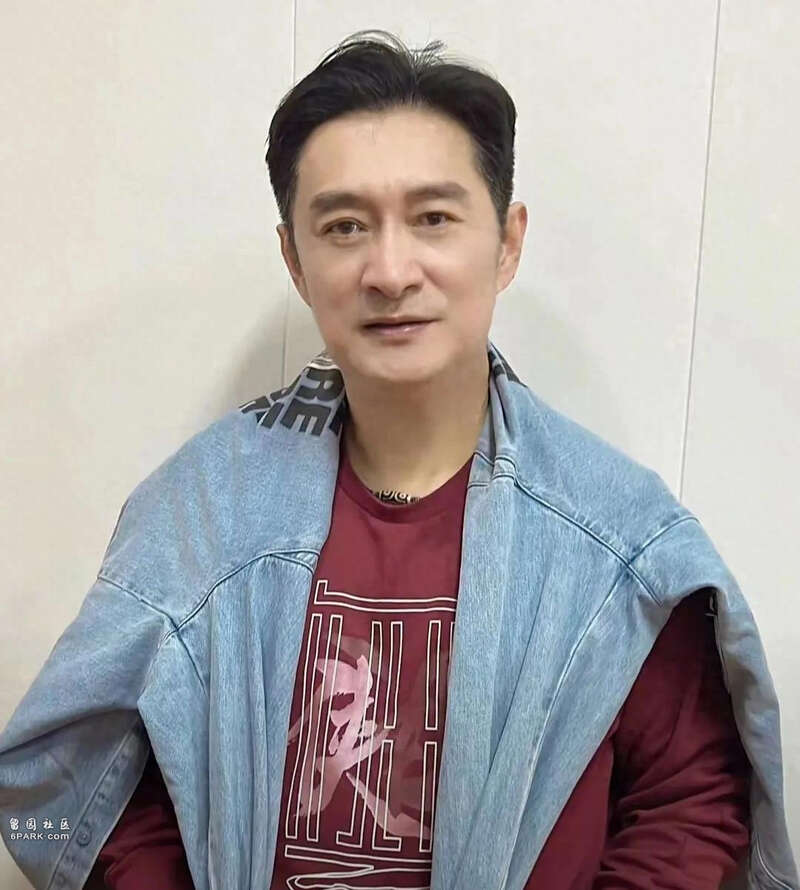 S妈宣战后惹众怒 黄安劝诫:放下吧 别再造新殃(图)