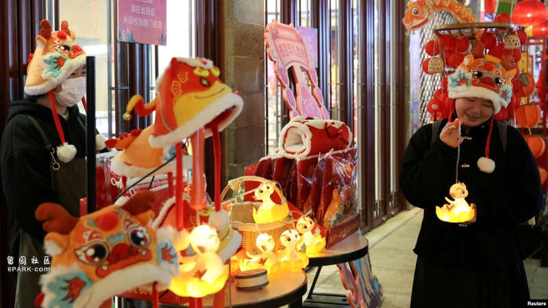 春节“消费降级”成新常态 中国年轻一代如何过春节?