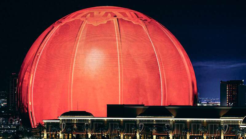 美国Sphere场馆整出全球最大的电子灯笼庆中国年(图)