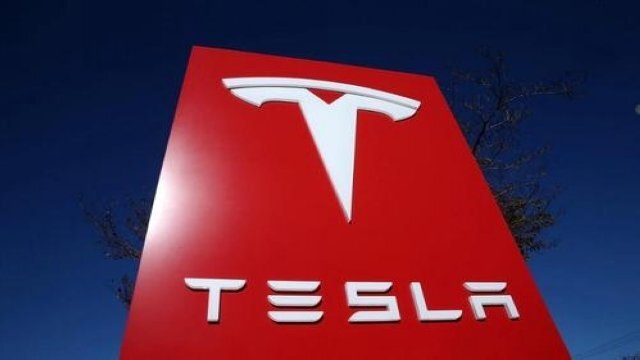 特朗普和马斯克出现罕见分歧 印度关税成导火索(图)