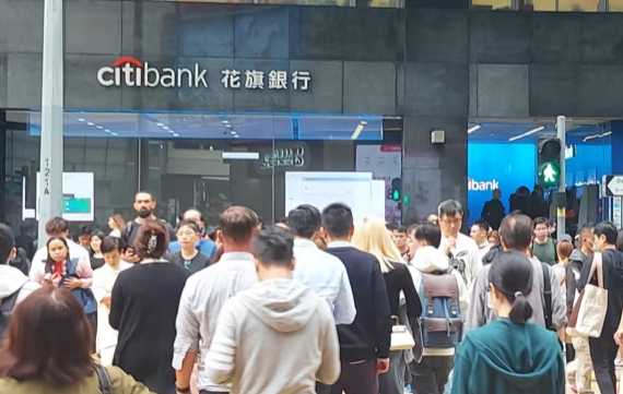 港人走,陆客来:金钱和自由吸引大陆专才定居香港(图)