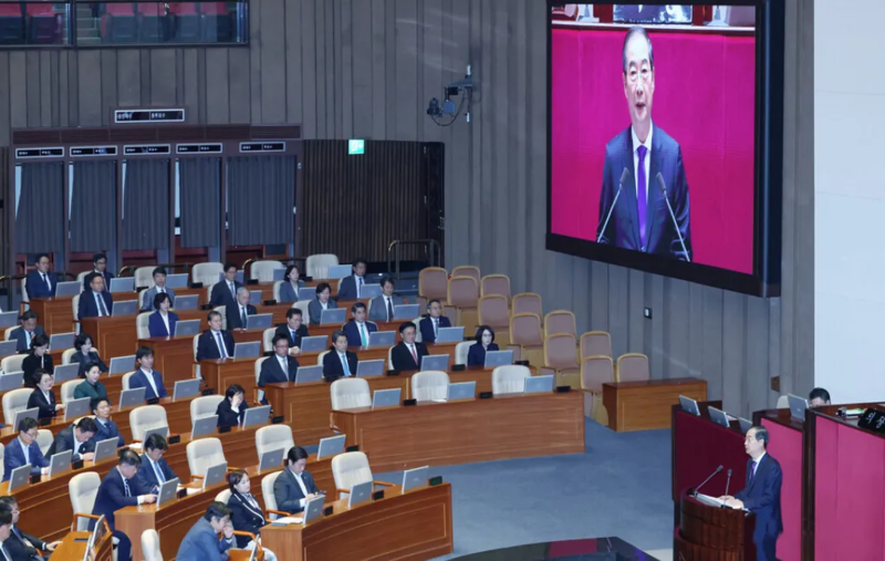 上次金建希成“失踪的她”,这次是尹锡悦去哪了?(组图)