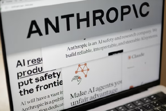 特朗普刚下令禁用Anthropic 美军数小时后就在中东打击行动中使用该公司AI工具 ...