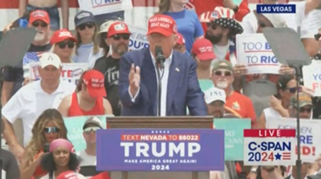 特朗普语出惊人：“国会山骚乱”事件是圈套，抗议者是警察请进国会大厦的！ ...