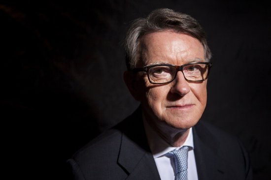 英国前驻美大使曼德尔森因涉行为不当被捕 加剧斯塔默面临的政治危机 ...