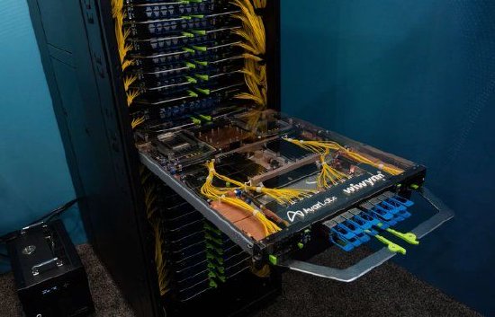 超预期！Marvell Technology全面上调2027与2028财年营收指引 数据中心二季度收入占比