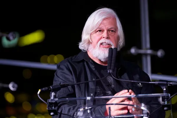 法媒：遭日本通缉的反捕鲸人士在丹麦被捕，马克龙敦促不要将其引渡给日本 ...