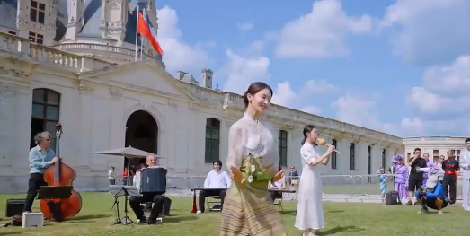 金晨傣族舞惊艳,细数当演员的舞蹈生:有的长红不衰(图)