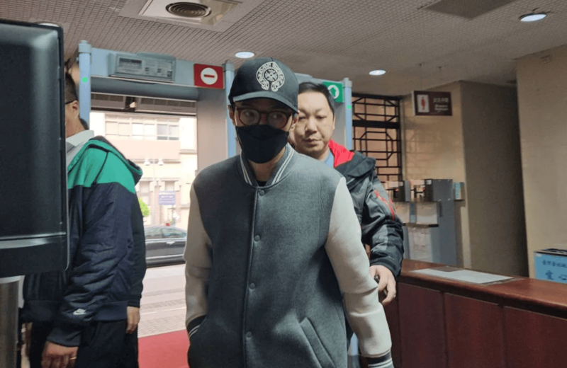 李威卷入命案!明星入邪教:有人失联有人见不到女儿(图)