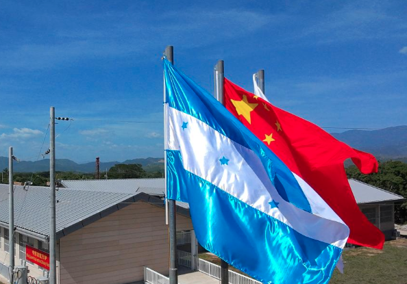 被中国逼到墙角 这国现实惨况曝光