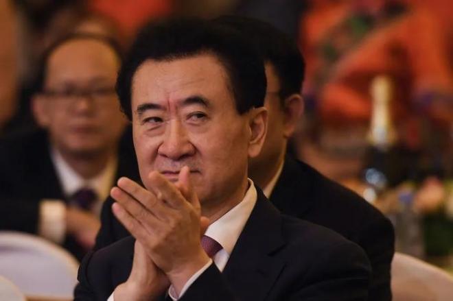王健林开年出售5座万达广场 身家仅剩290亿