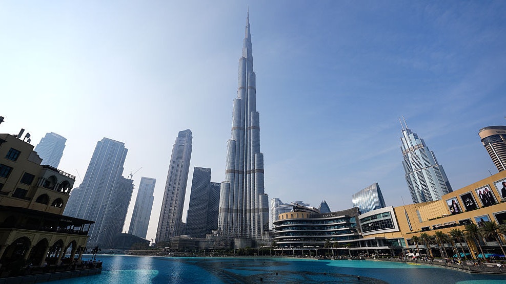 37万人出走 这里成中国富豪们的新天堂