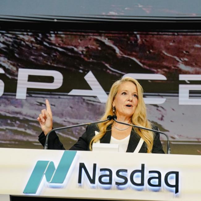 市值达2.1万亿美元！SpaceX完美首秀